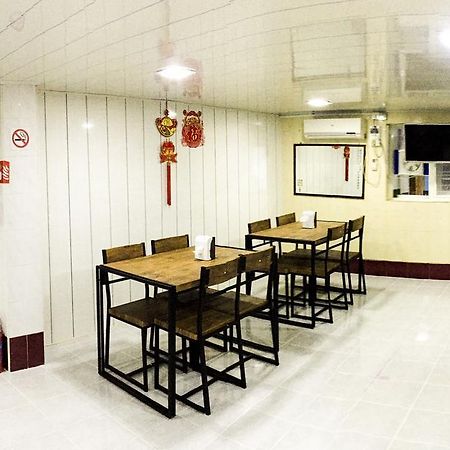 Htinn Yue Tann Hostel Янгон Екстер'єр фото