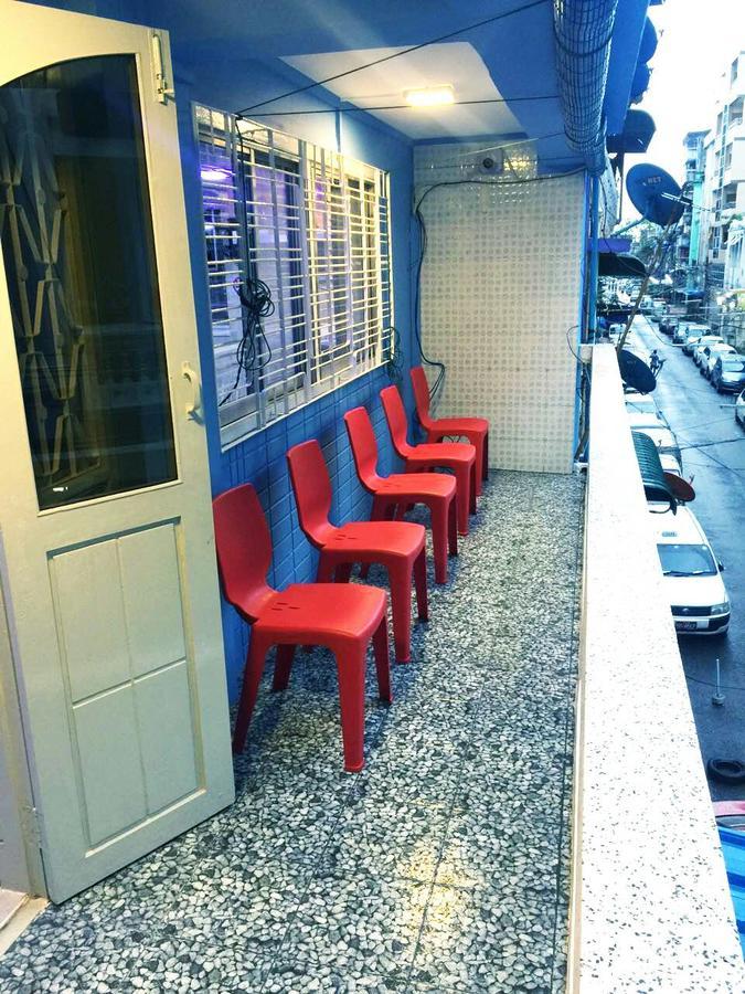 Htinn Yue Tann Hostel Янгон Екстер'єр фото