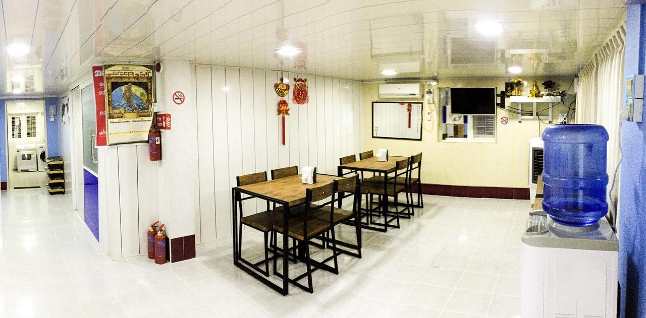 Htinn Yue Tann Hostel Янгон Екстер'єр фото