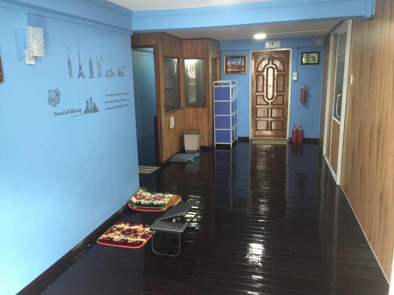 Htinn Yue Tann Hostel Янгон Екстер'єр фото